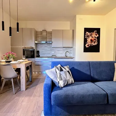 Apartament The East *