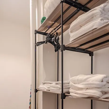 East House & Garage Апартаменты Верона